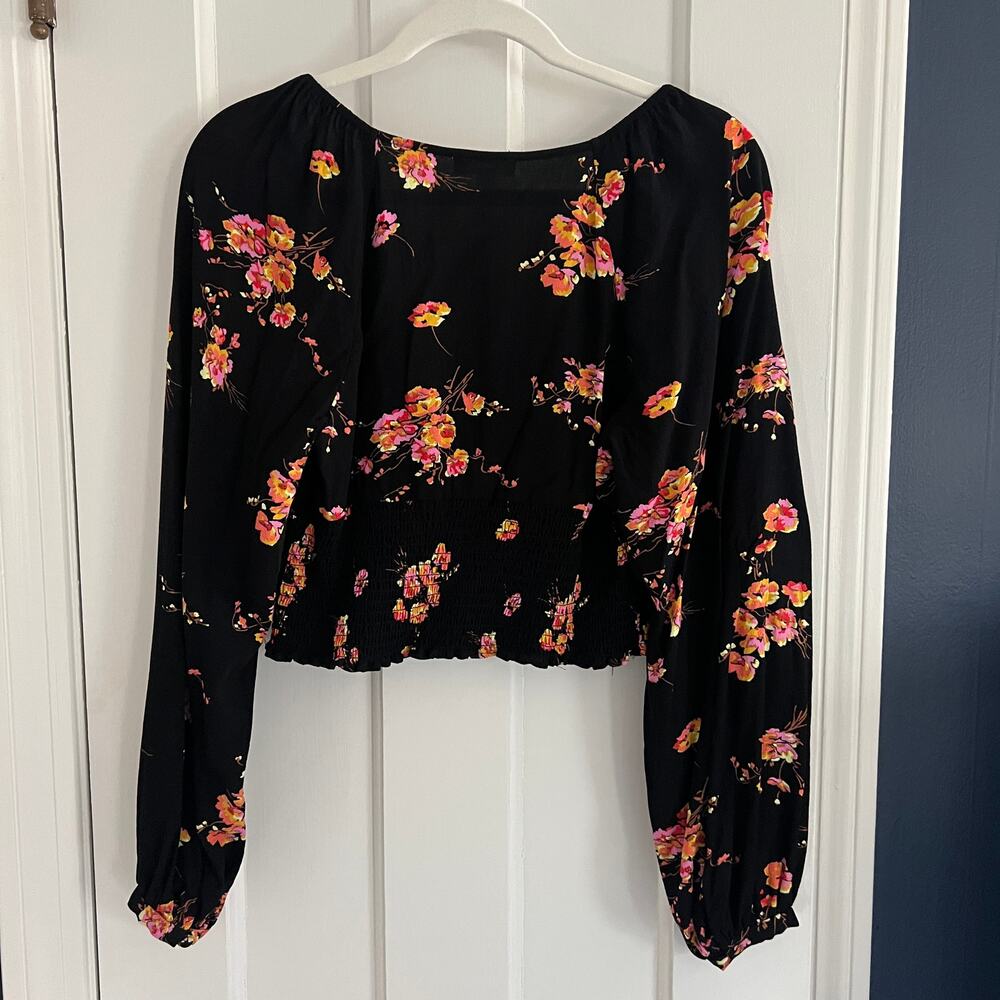 Leith Smocked Crop Black Floral Top Sweetheart Neckline Boho Peasant Size M - Picture 9 of 11